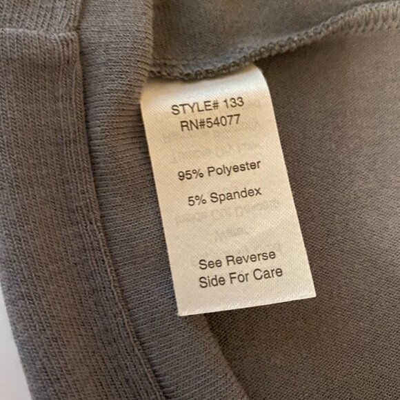 BRAND NEW! CAbi Ballet Arm Warmer / Shrug Grey Size Large - Picture 11 of 12